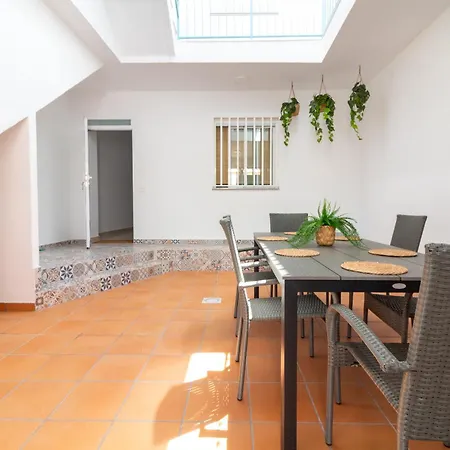 Global Properties, Les Villetes - Belcaire Feriehus *